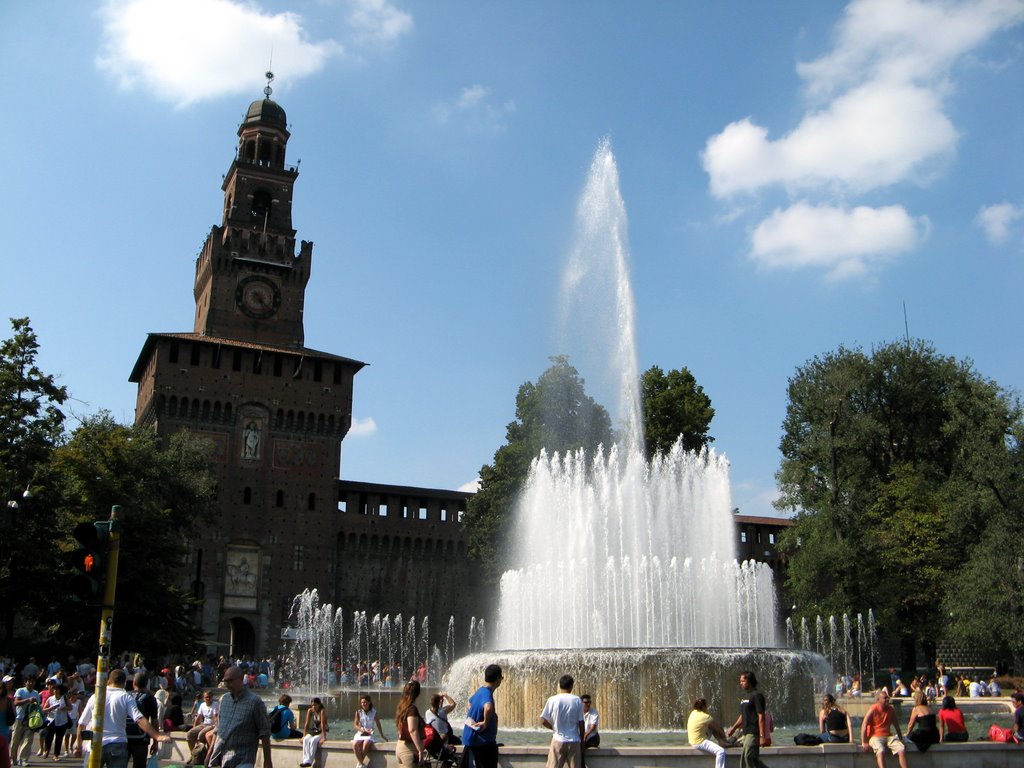 Milano, Castello Sforzesco by Claudio Pedrazzi