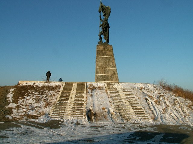 Сопка Крестовая, памятник Героям Хасана by vashchuk