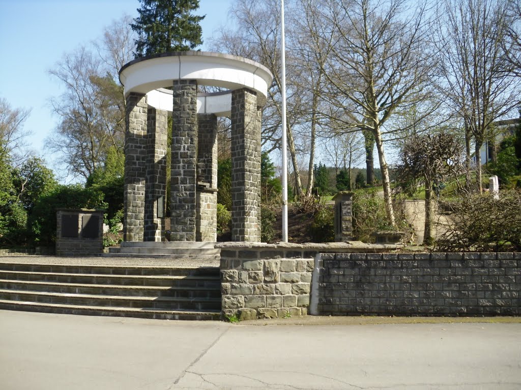 War Memorial Schalksmühle by Ralf Wangemann