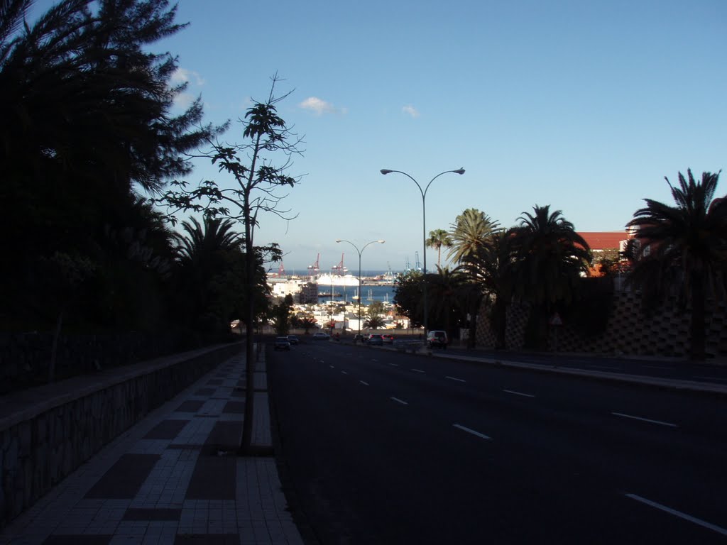 Avenida Escaleritas by S. Jimenez