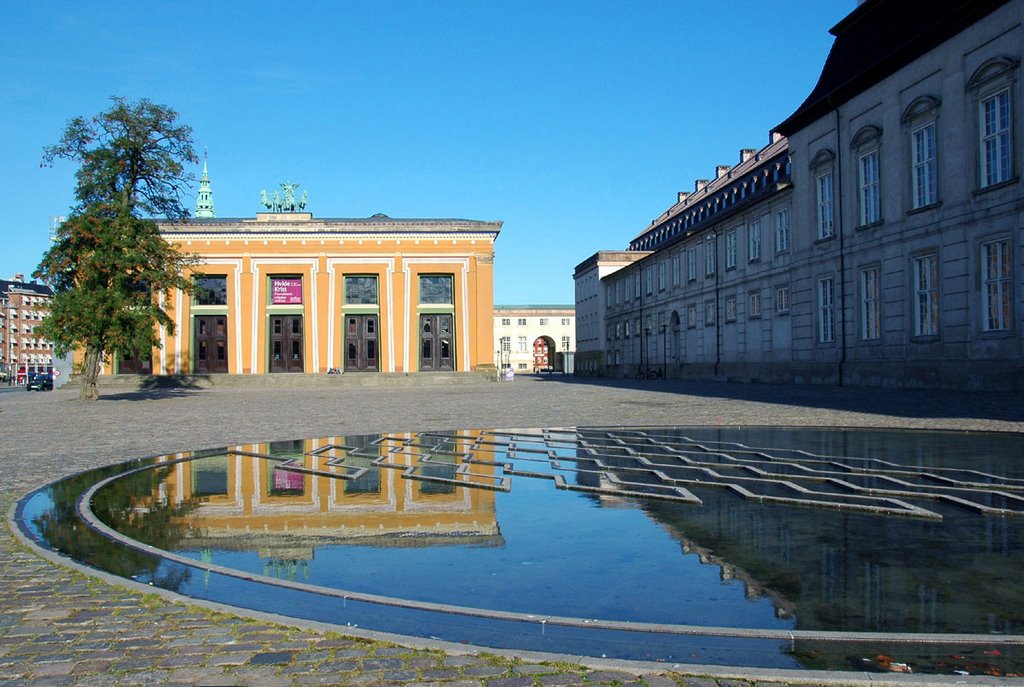 Thorvaldsens Museum by Lui Brandt