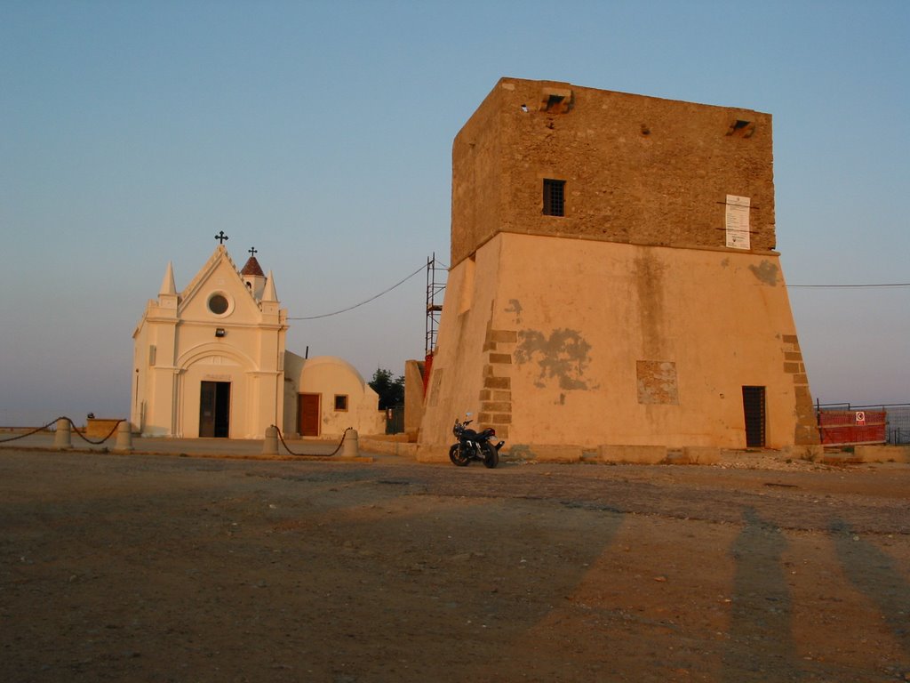 Capo Colonna, chiesetta by Salvatoreric