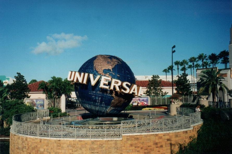 Universal Studios Entrance by tomguiss