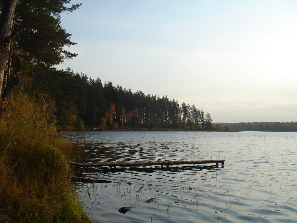 Lake Ohvat, Tver region, Russia by Konstantin Byshevoy