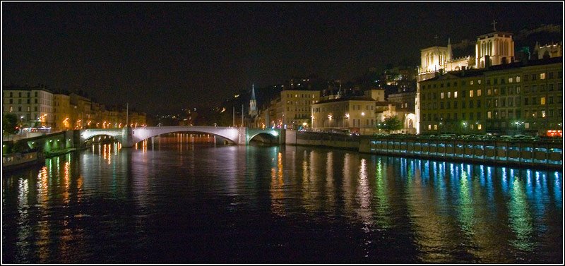 Pont Bonaparte night view by YO Lyangasov