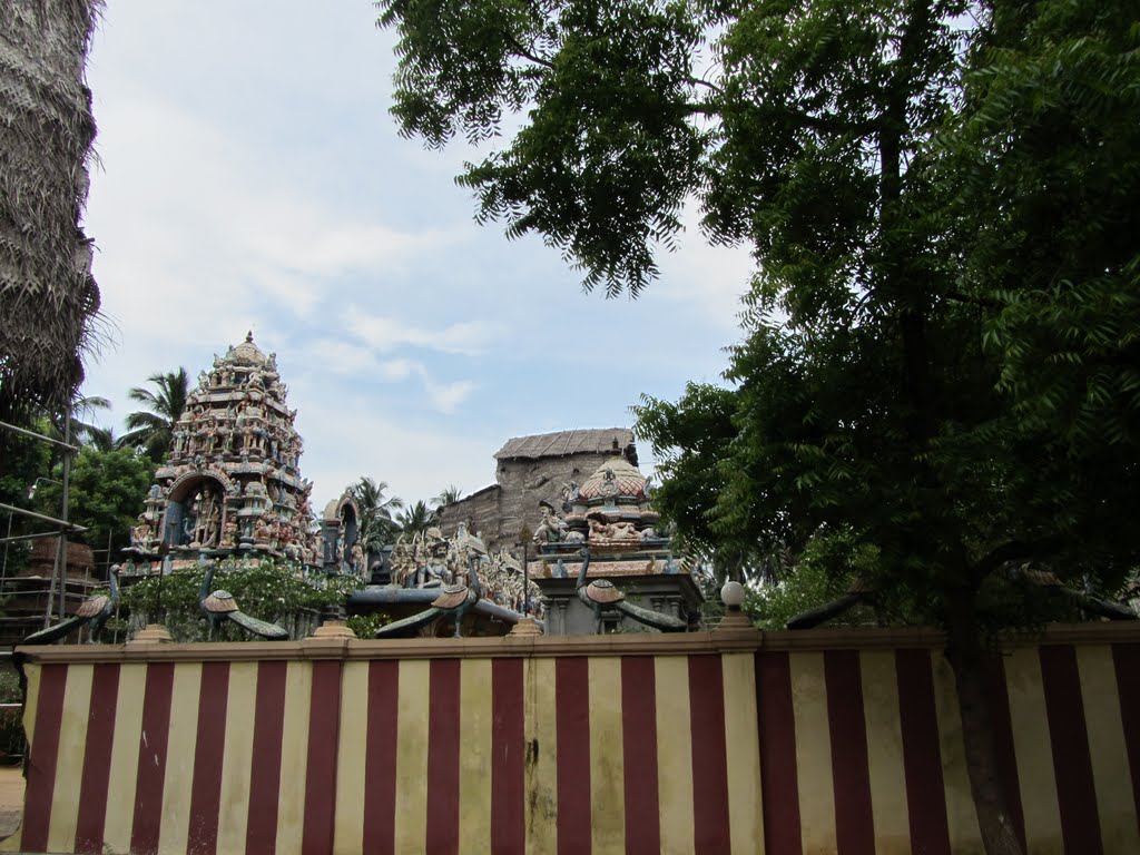 Murugan Kovil (முருகன் கோவில்) by Umapathy