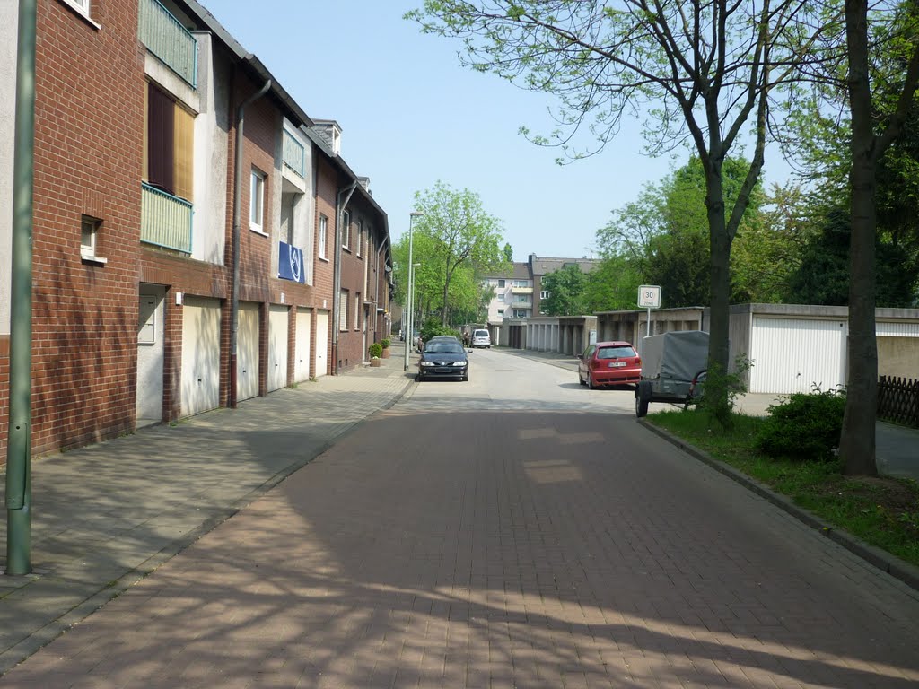 Alsenstr. (Duisburg-Untermeidrich) / 23.04.2011 by Iceman93 / NO VIEWS!!!