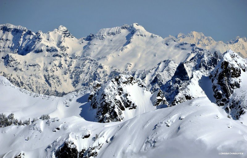 Heavy Snow by Columbia Peak by longbachnguyen