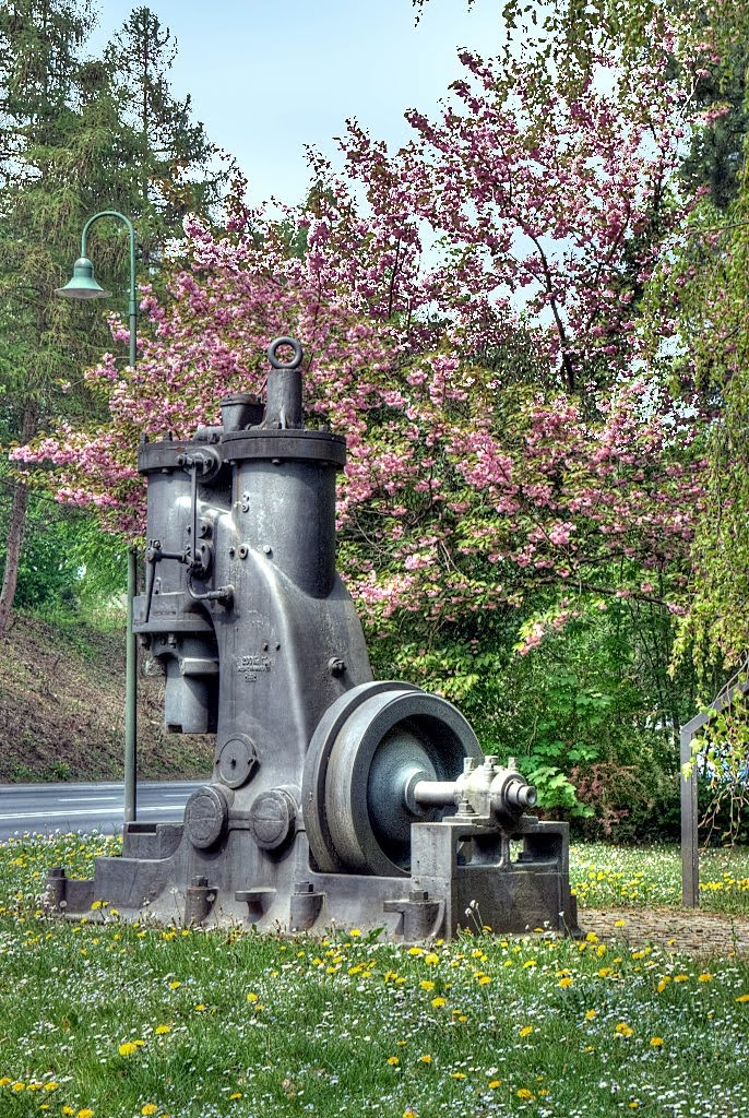 Lufthammer, Technisches Denkmal in Warstein by UlRai