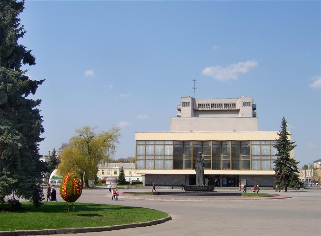 Театральна площа Луцька_Theatre Square (Lutsk) by *irma*