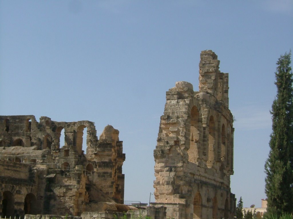 El Jem Coliseu, detail by AlexMatos