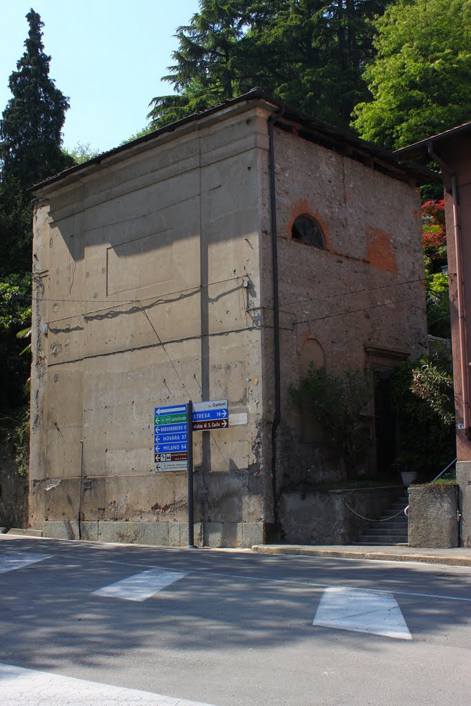 La chiesa dimezzata 1, Arona Piemonte aprile 2011 by Marco Ferrari