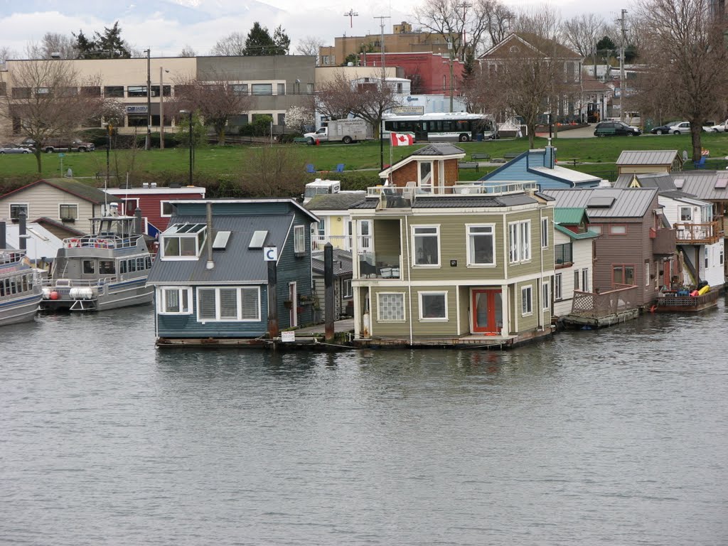 Houseboats... by frtzw906