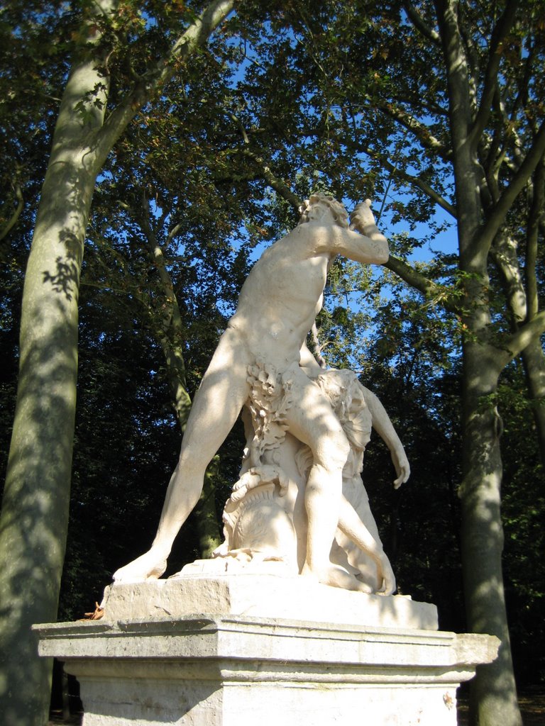 Parc De Sceaux - Statue by gsko