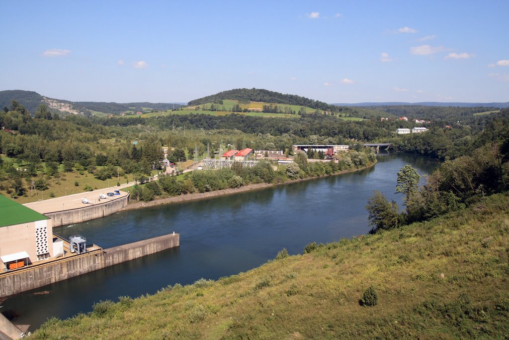 Gmina Solina, Poland by Dominik Nedoszytko