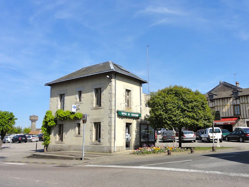 Saint Léonard de Noblat - Office de Tourisme by AAVisser