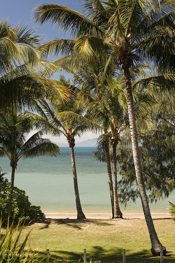 Magnetic Island, Australia by marcelbil