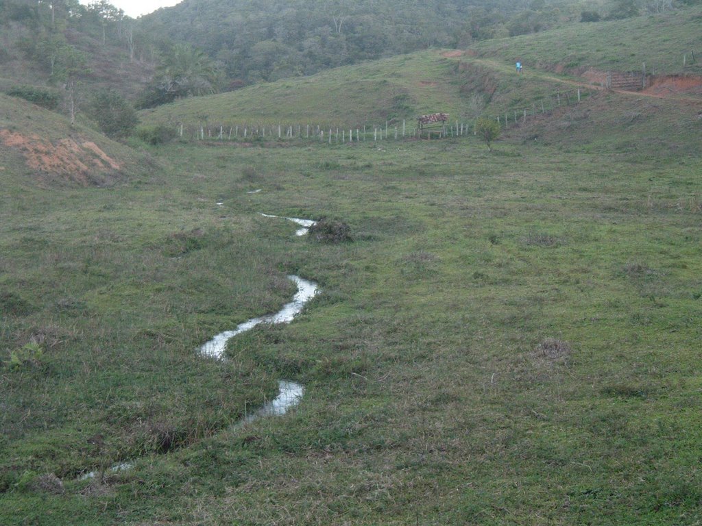 Fazenda Nagoia em Iguai Ba e o Corrego Ribeirao] by marcosramosjp