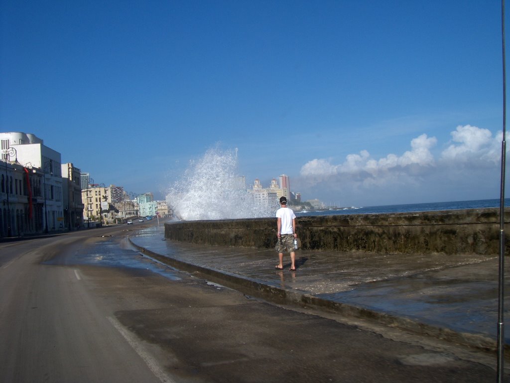 Malecon by Norlan Quintanilla