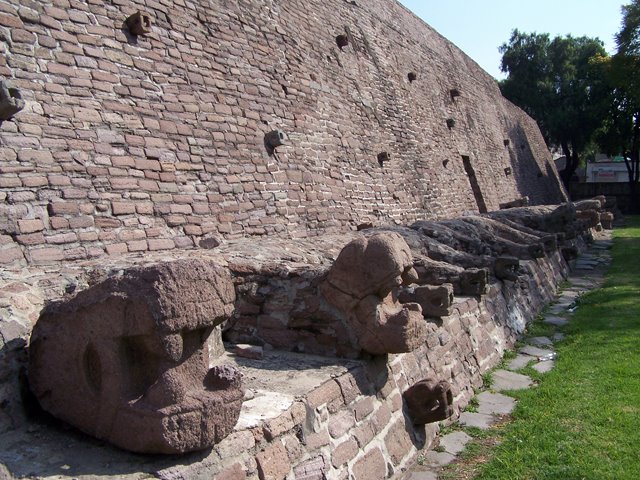 Copiadas para el Templo Mayor by Raúl Muñiz