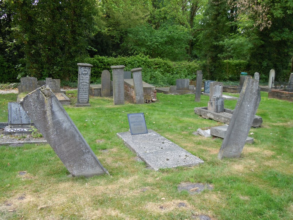 Old cemetery full of hushed stories by jan.vanthoff