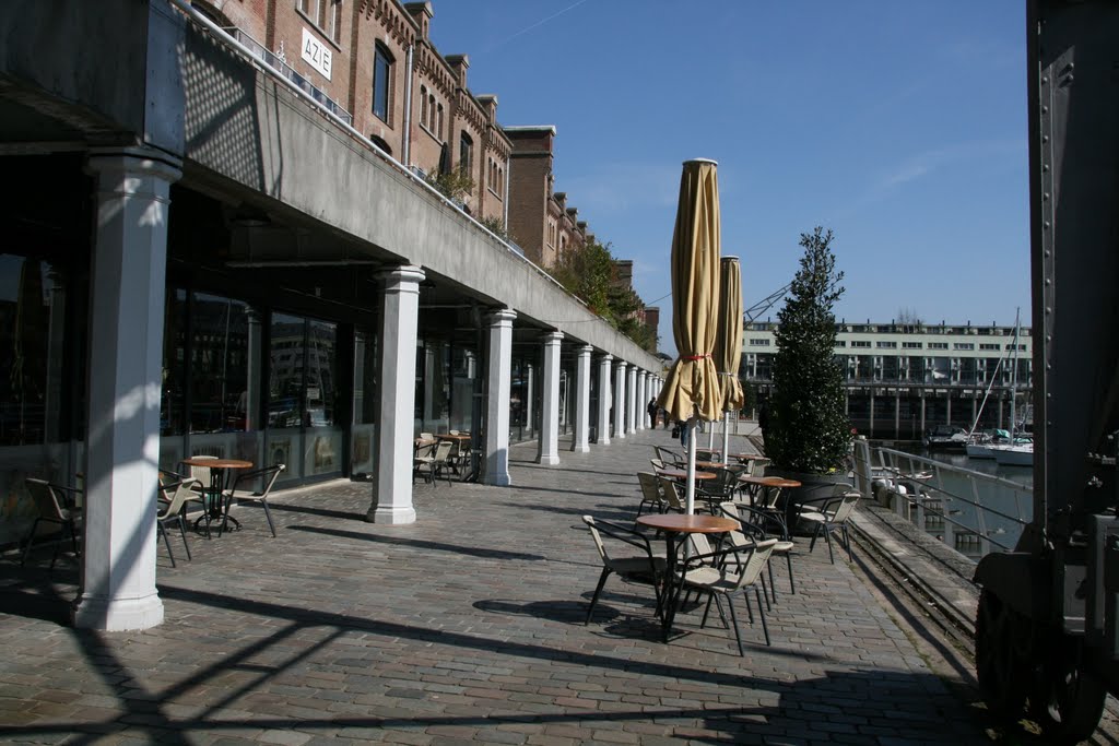 Terras Vijf Werelddelen, Rotterdam. by Carl030nl