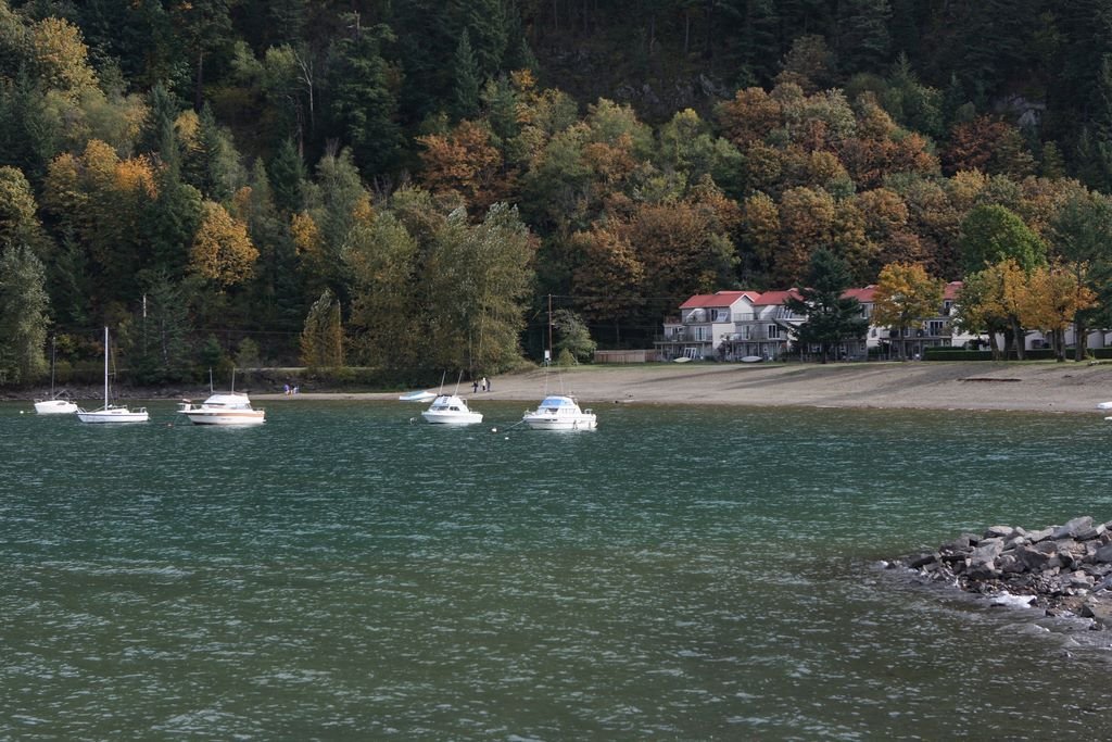 A little bay east of Harrison Hot Springs by klauskk