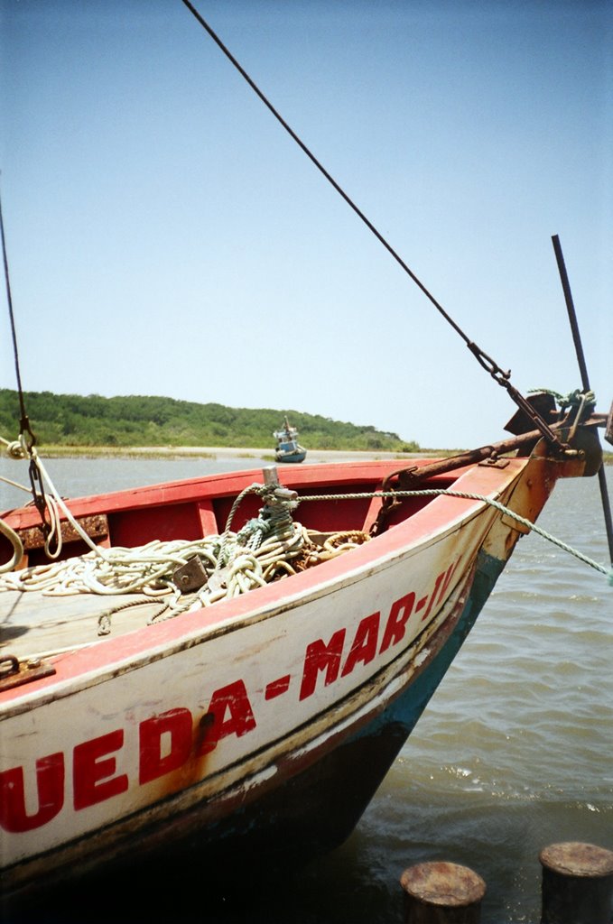 Barco em Mandacarú by gustavobeltrao