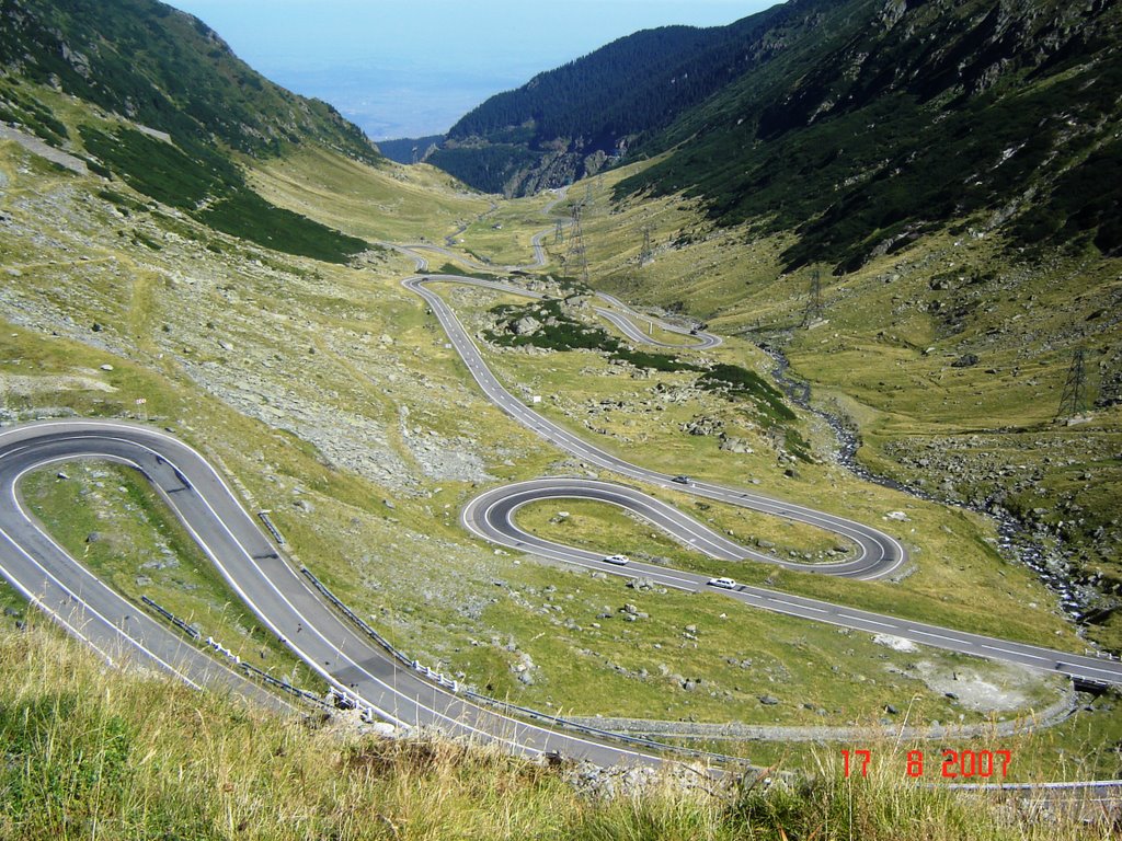 Transfagarasan,North Side by Costel Bobe