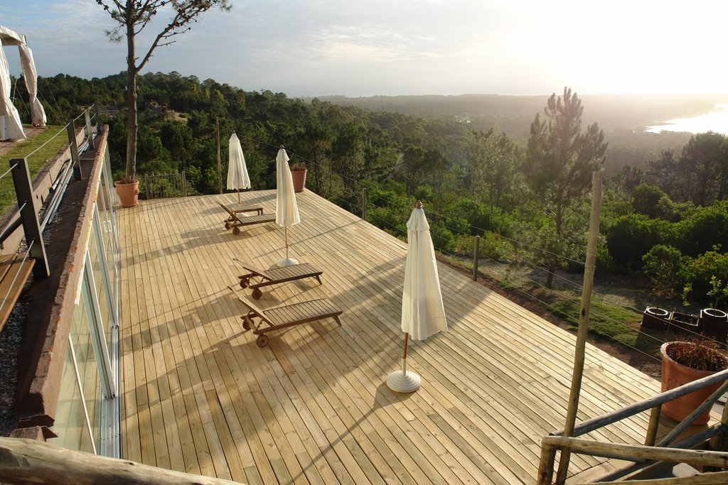 Hotel Art Las Cumbres, Punta del Este by Erwin Williams Scherlowski