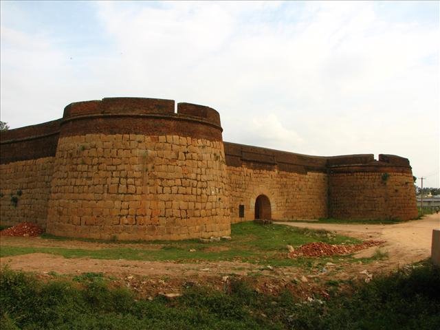 Fort entrance at Devanahalli by Manu K.P