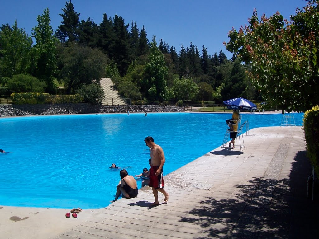 Piscina by Club de Campo Las Vizcachas