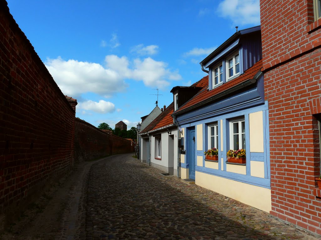 Germany_Brandenburg Country_Priegnitz_Wittstock (Dosse)_half-timbered house_P1130156.JPG by George Charleston