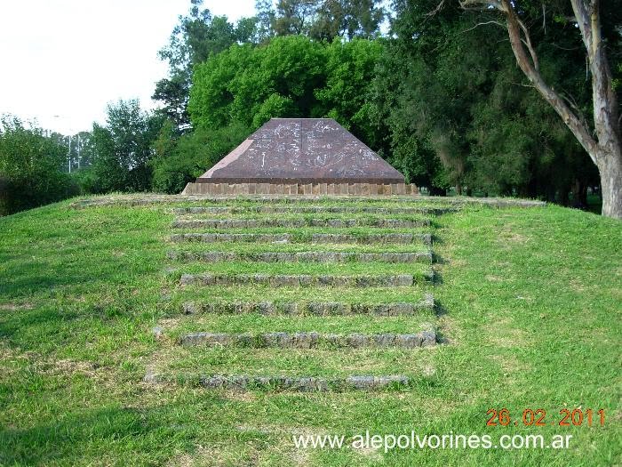 Udaondo - Parque Malvinas Argentinas (alepolvorines) by alepolvorines