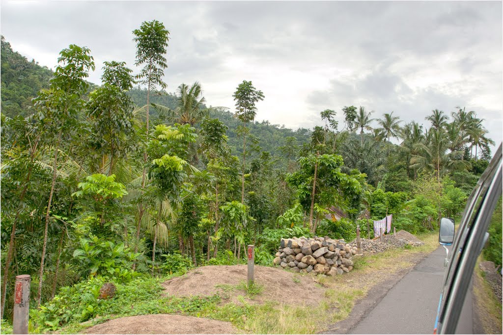 Sidemen Lombok by Tuderna