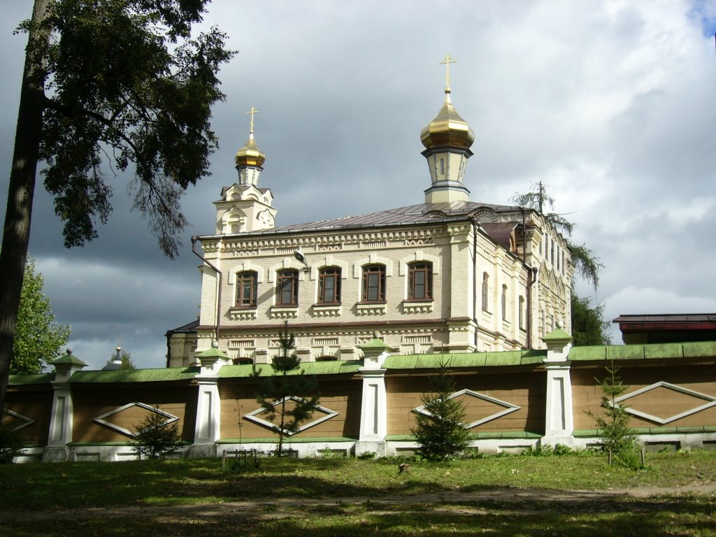 Optina Pustyn', Kaluzhskaya oblast', Russia by Leo Hammer