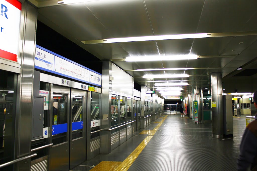 2011/04/16 ポートライナー三宮駅 by DIGIMON02