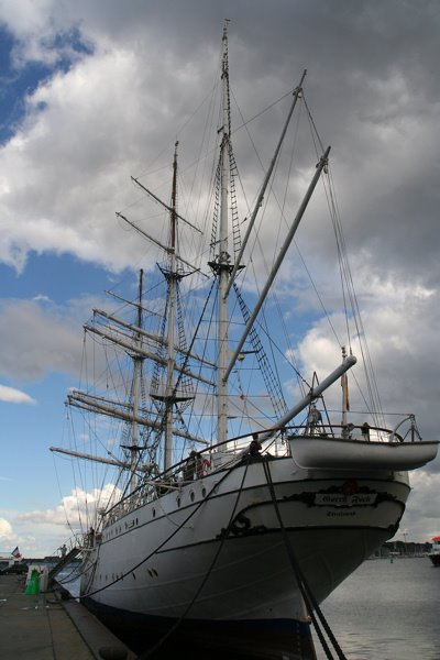 Gorch Fock in Stralsund (www.nature-photoarts.com) by Andreas Geh