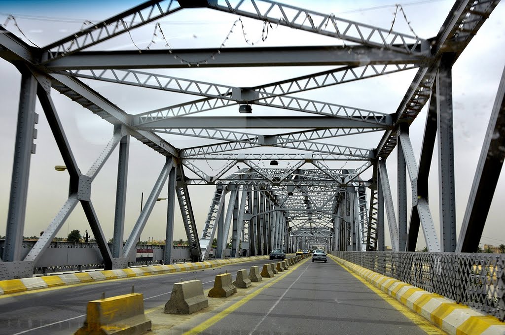 Sarafiya bridge from Sarafiya to Karkh .. 29/4/2011 .. By FO by F O