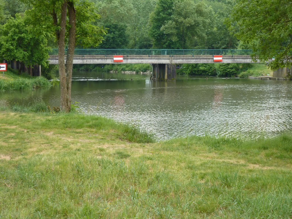 Barrage La Potinais sur l'Oust. by Amand Baladeur