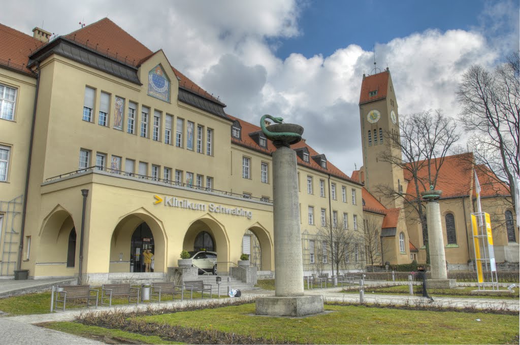 Klinikum Schwabing Main Entrance, Munich by Pankowboy