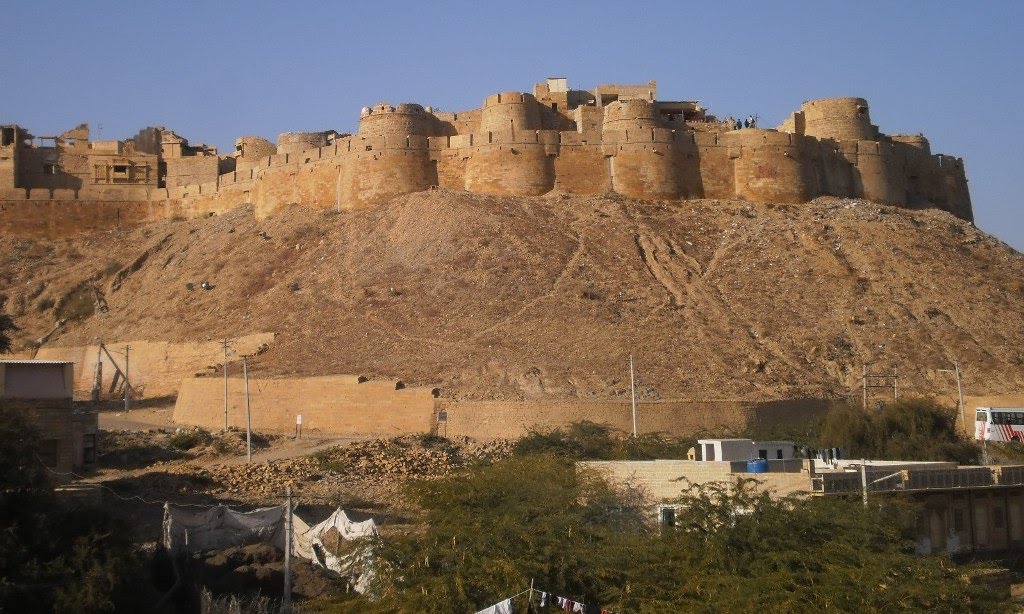 P1093124 Jaisalmer Fort viewed from SW -2 by dhanasekarangm