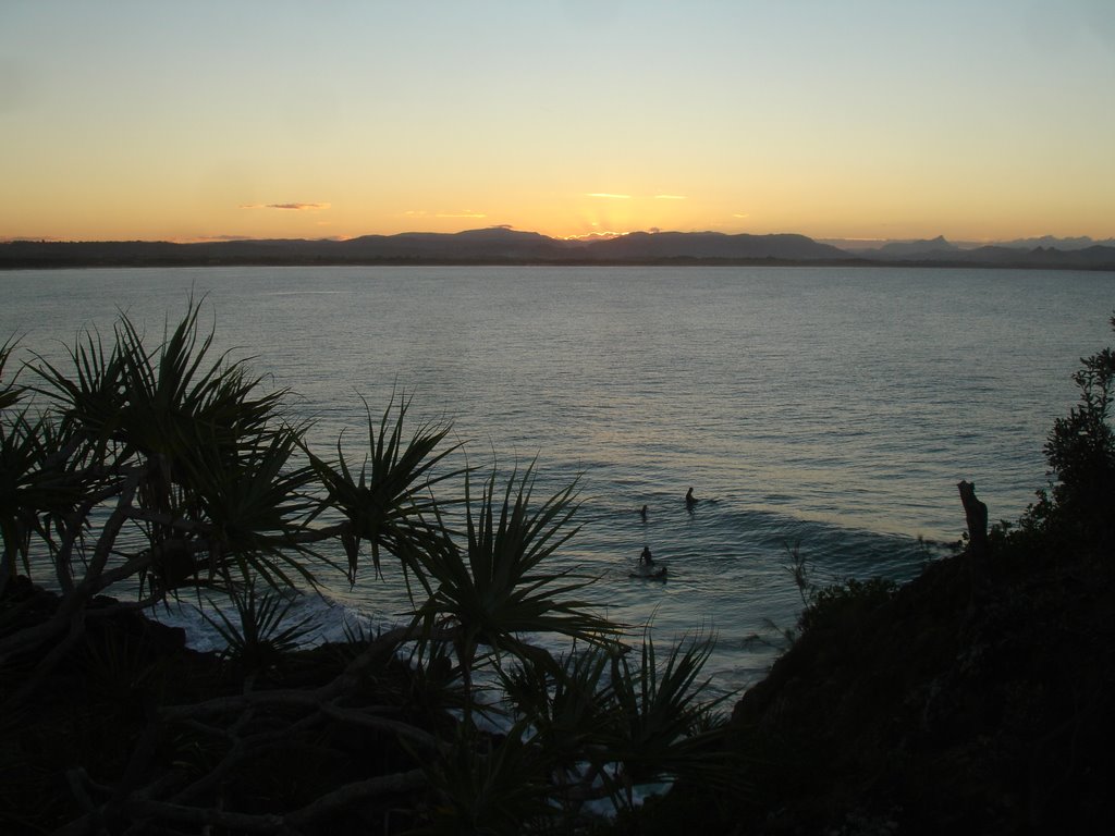 The Pass, Cape Byron 2006 by rosciolit