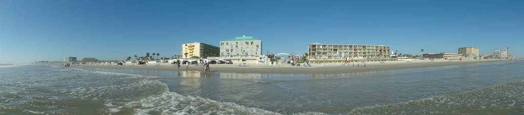 DSC03627 Daytona Beach Panoramic W view by Volkan YUKSEL