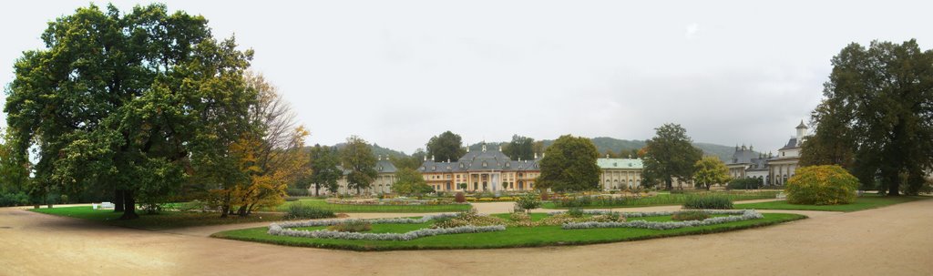 Schloss Pillnitz (panorama 180°) by Dirk W. Löser