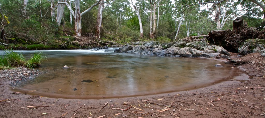 Howqua River by Ruth Yates