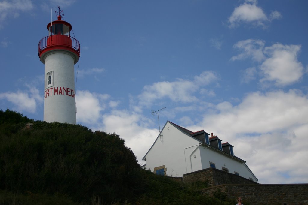 Lighthouse of Port Manech by idubessy