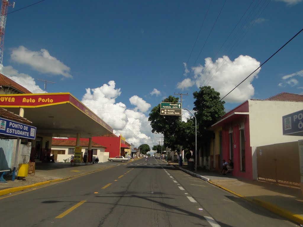 Vila Campante - Quintana - São Paulo - Brazil by Ubaldo Gomes