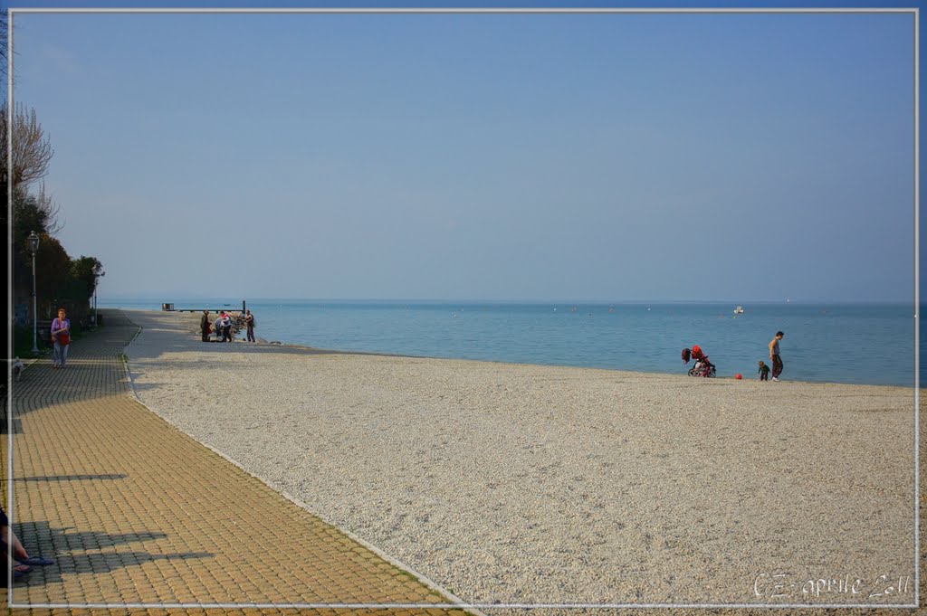 A beach in Peschiera by enzolin