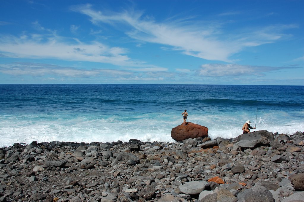 Rocky beach at Quebrada Nova by Mark Wijnen